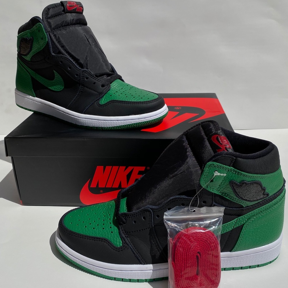Nike air Jordan 1s